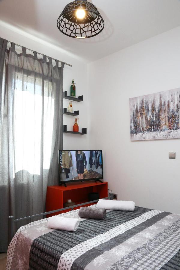 Nenas House Apartment Nea Iraklitsa ภายนอก รูปภาพ