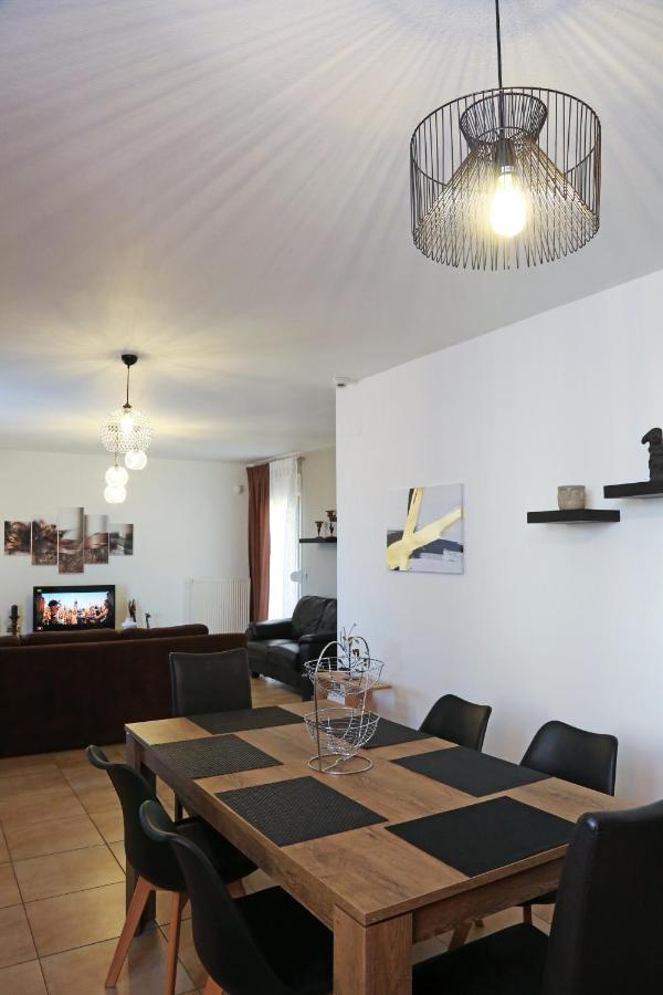 Nenas House Apartment Nea Iraklitsa ภายนอก รูปภาพ