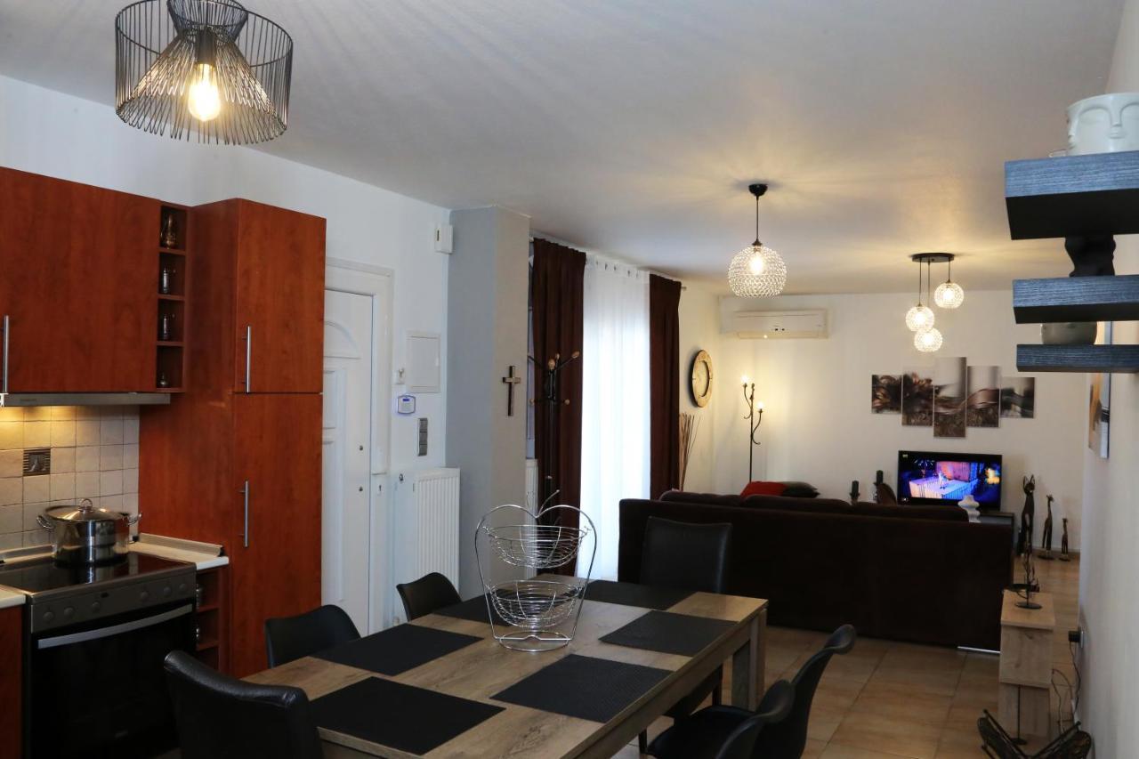 Nenas House Apartment Nea Iraklitsa ภายนอก รูปภาพ