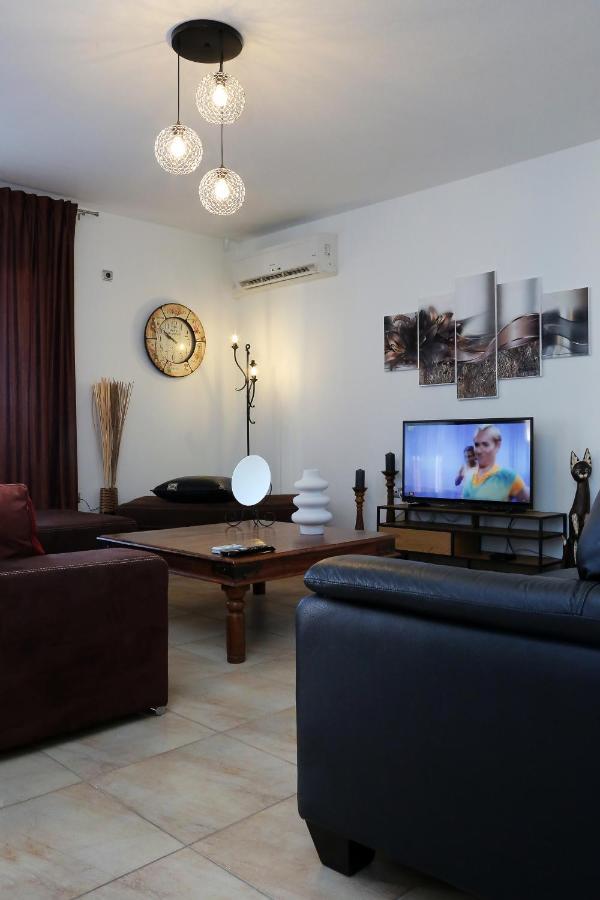 Nenas House Apartment Nea Iraklitsa ภายนอก รูปภาพ