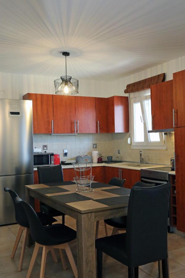 Nenas House Apartment Nea Iraklitsa ภายนอก รูปภาพ
