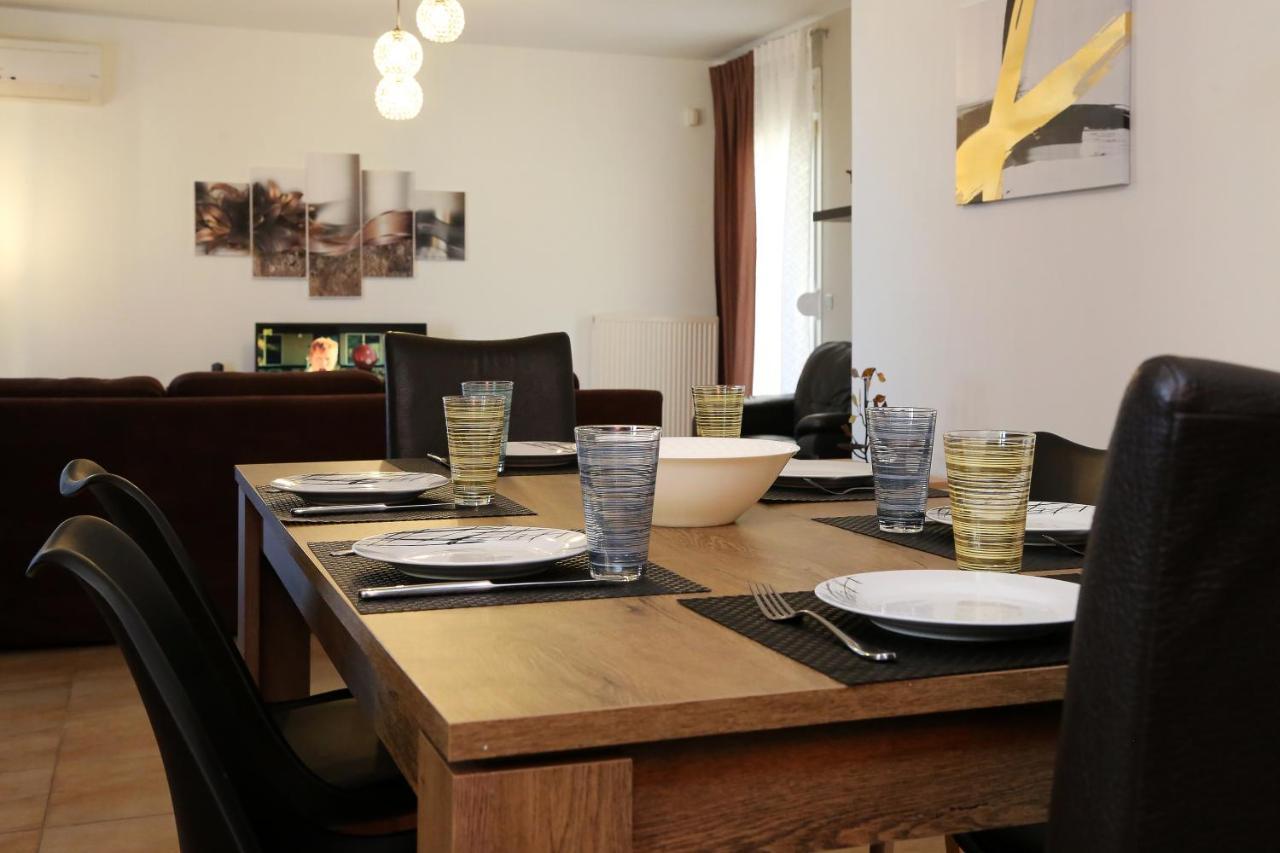 Nenas House Apartment Nea Iraklitsa ภายนอก รูปภาพ