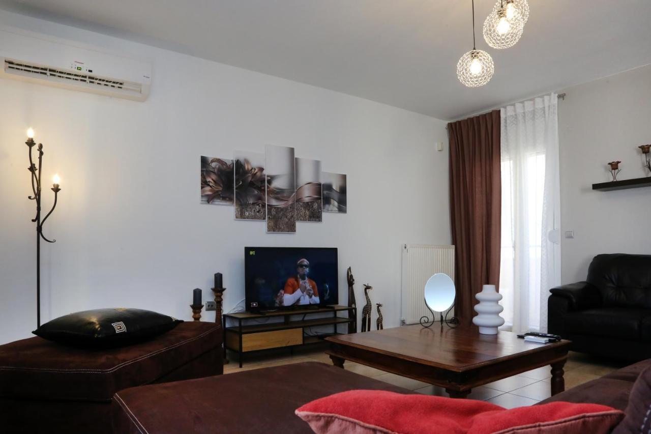 Nenas House Apartment Nea Iraklitsa ภายนอก รูปภาพ