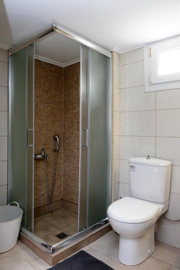 Nenas House Apartment Nea Iraklitsa ภายนอก รูปภาพ
