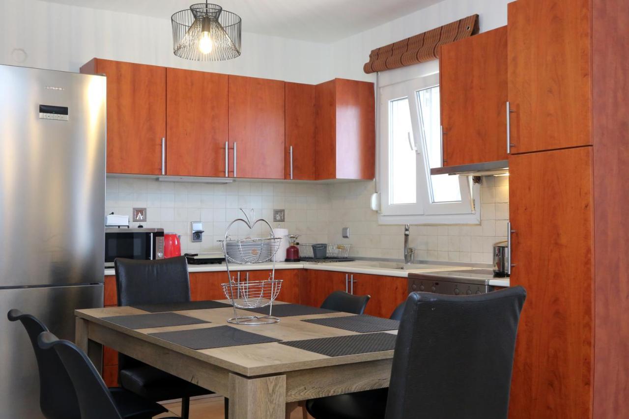 Nenas House Apartment Nea Iraklitsa ภายนอก รูปภาพ